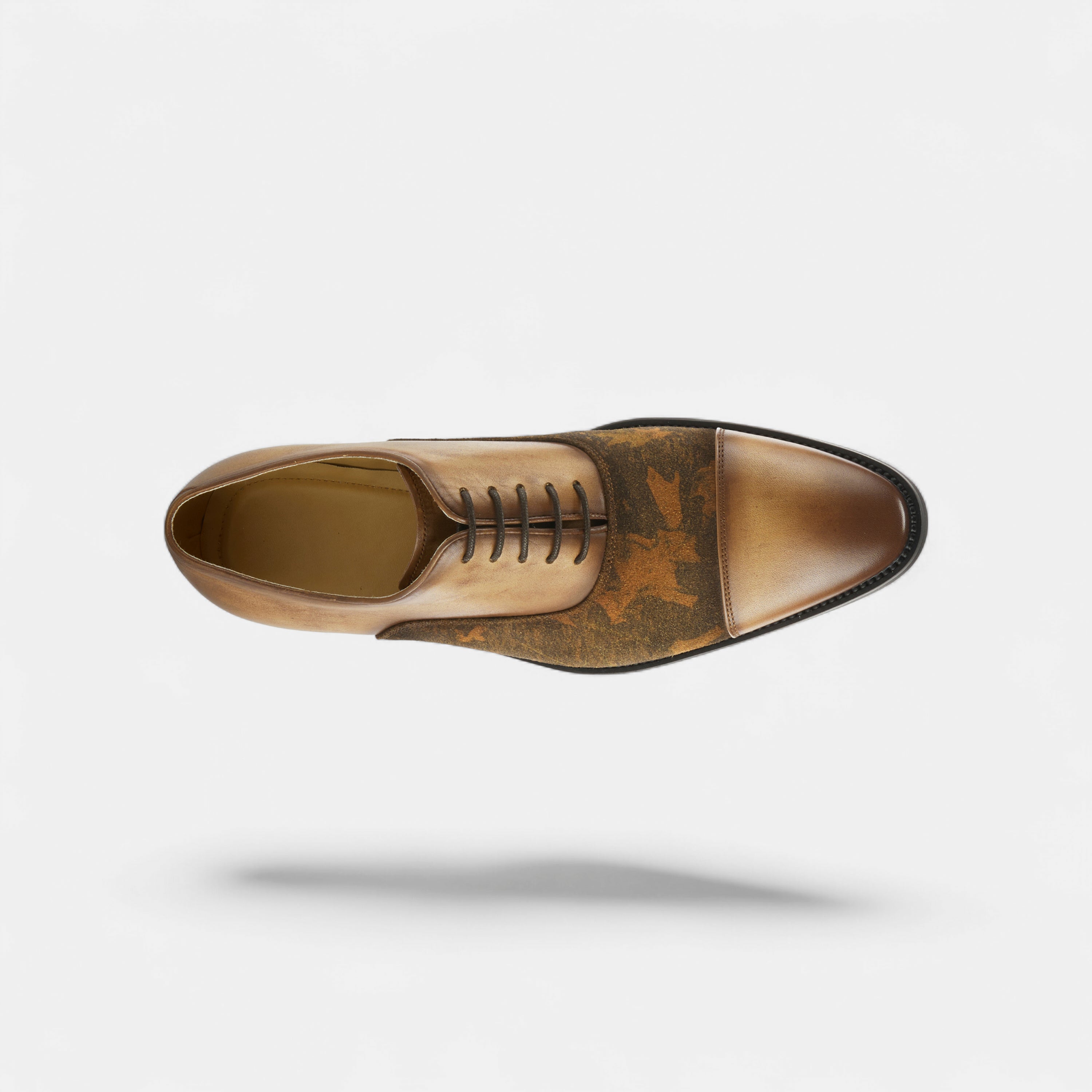 L'ARTISTE MEN CALDER CAMEL OXFORD SHOE