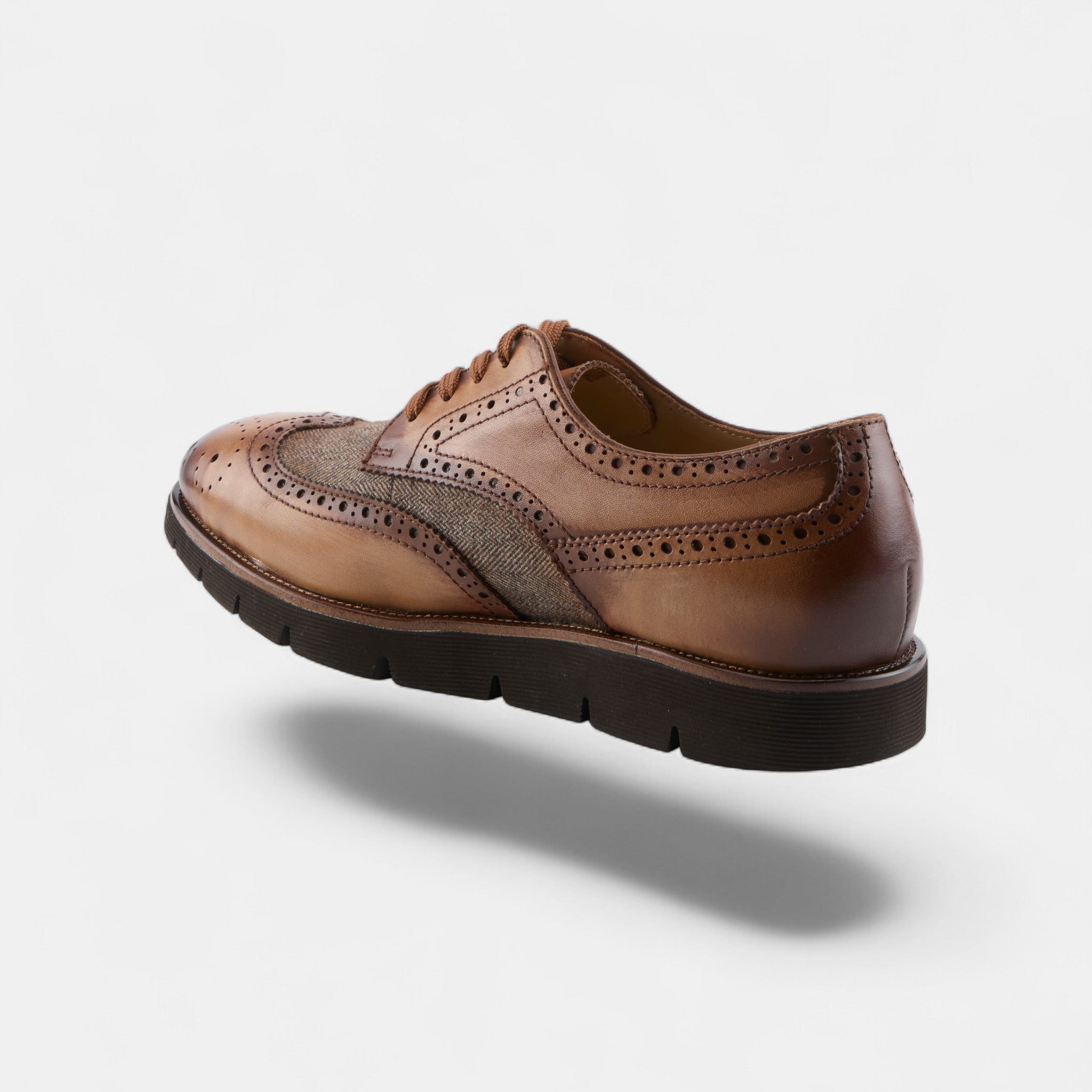 L'ARTISTE MEN BEAUFORT CAMEL OXFORD SHOE