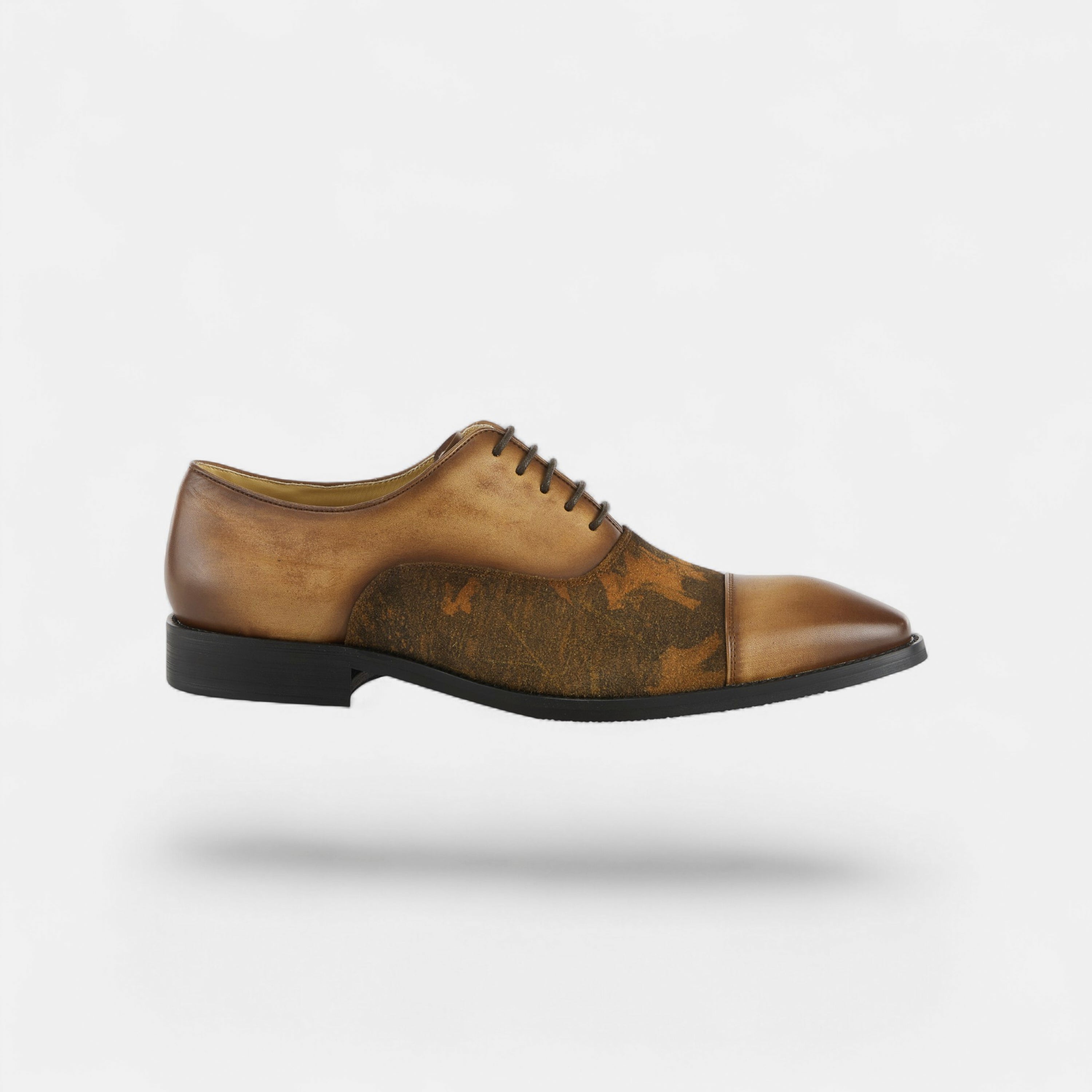 L'ARTISTE MEN CALDER CAMEL OXFORD SHOE